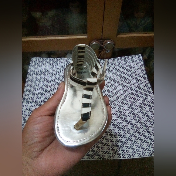 First Steps Sandals - Picture 8 of 17